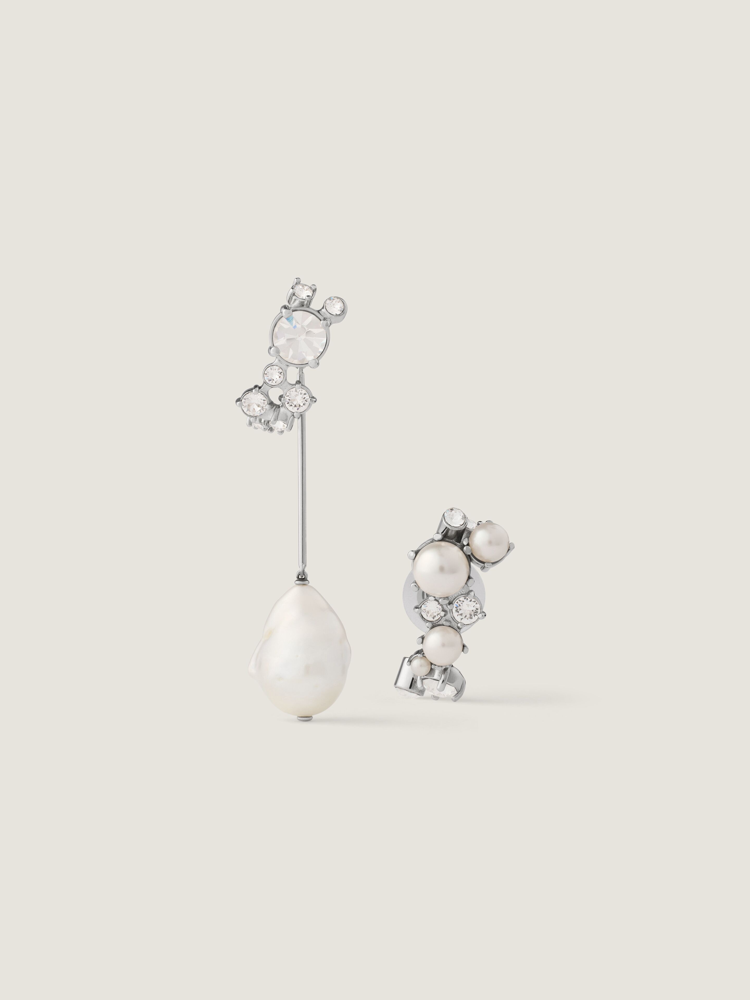 Crystal Pearl asymmetric earrings in metal, crystals and pearls